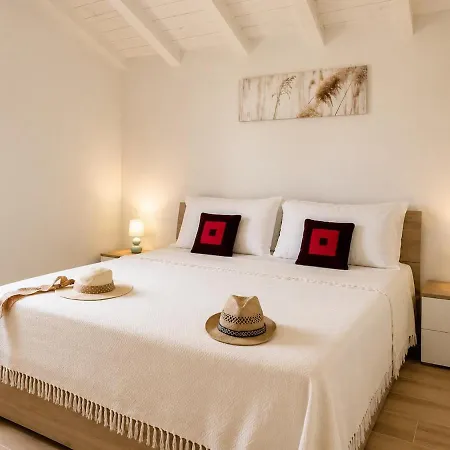 Villa Smeraldo Relax And Comfort 3 Min Walk To The
